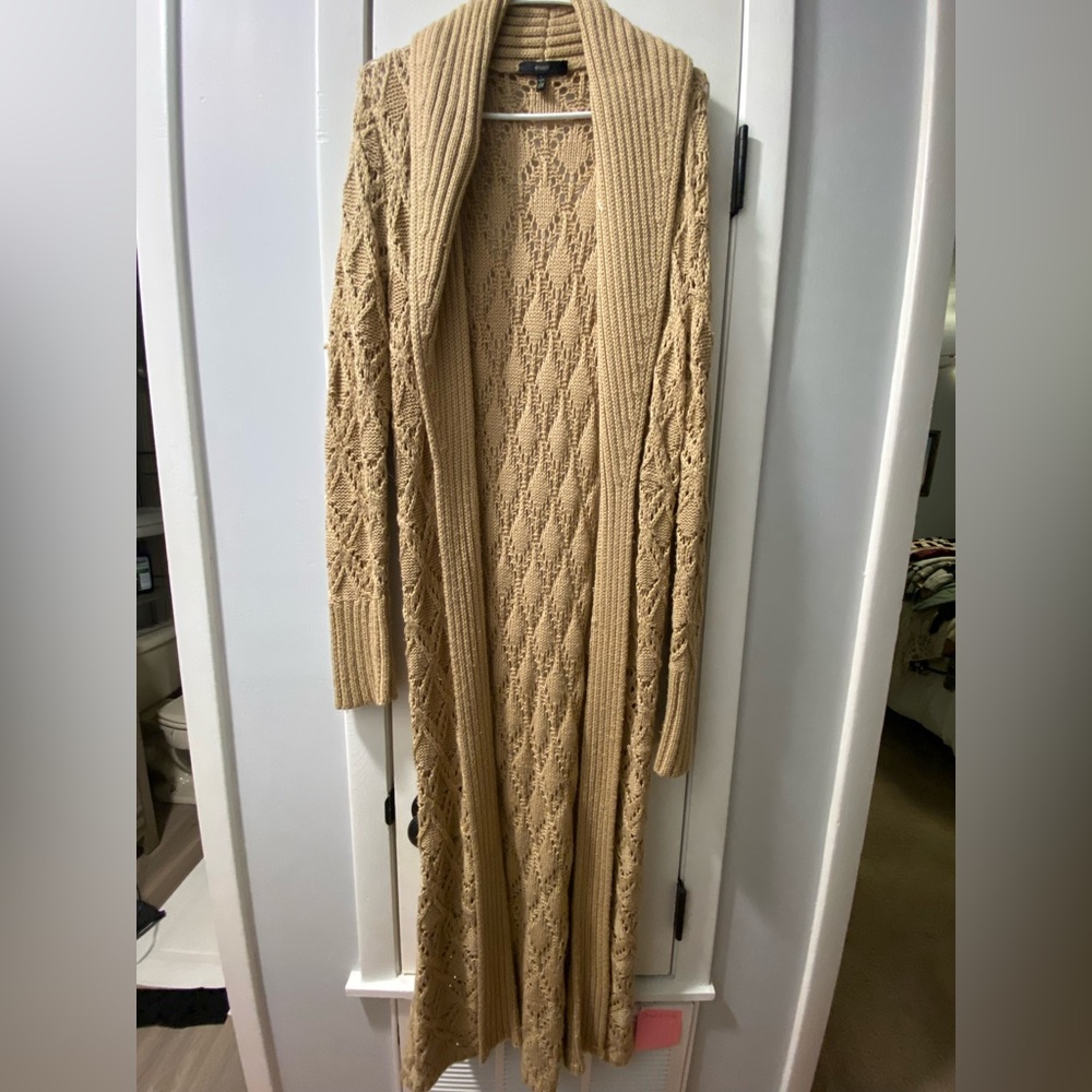 Easel Long Sleeve Sweater